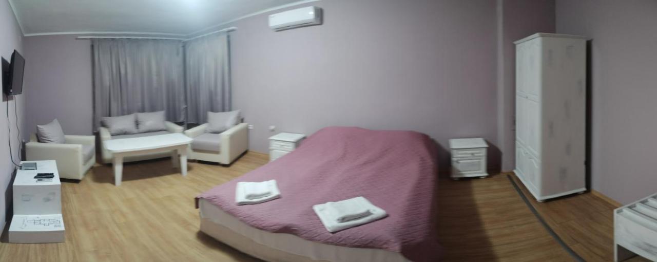 Хотел Тримата Мускетари Varna Bagian luar foto